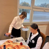 Media-2025-11-02T220330.707